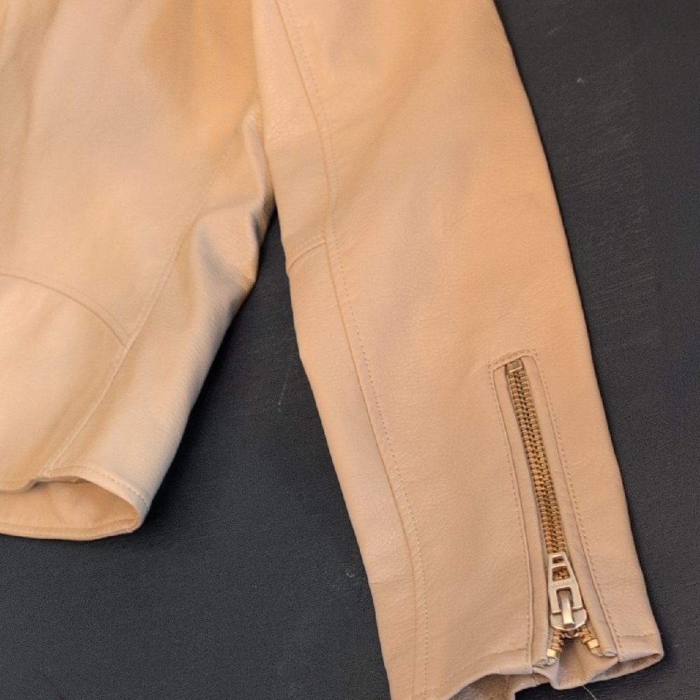 Blank NYC Tan Gold Jacket with Vintage Appeal - Picture 11 of 14